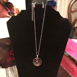 Set of necklace with earrings